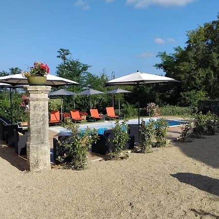 Bed and Breakfast La Demeure Du Choeur - Chambre Jardin D'Hiver 3*